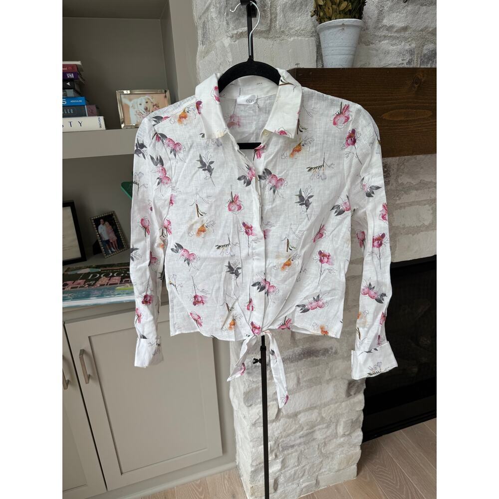 Ecru Women's White Sketched Floral Long Sleeve Button Up Shirt Size S